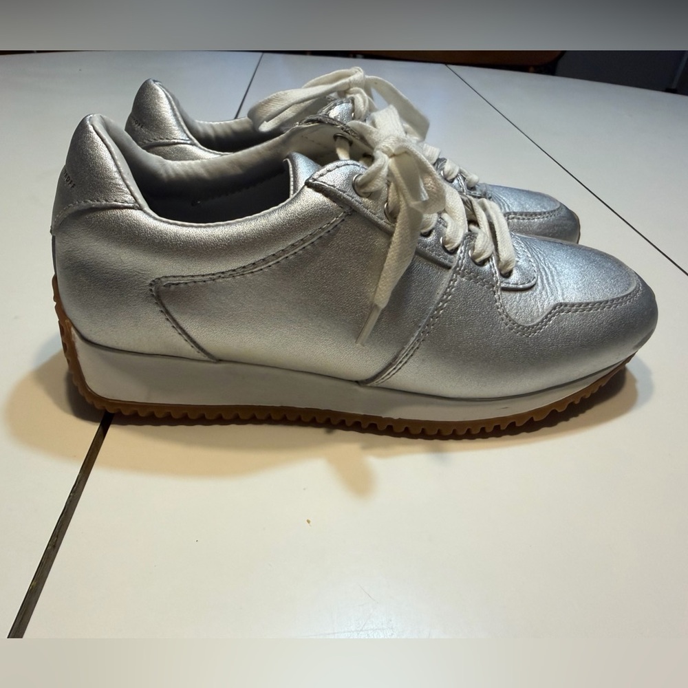 Rebecca Minkoff 1970 leather sneakers women’s 6 silver NWOT